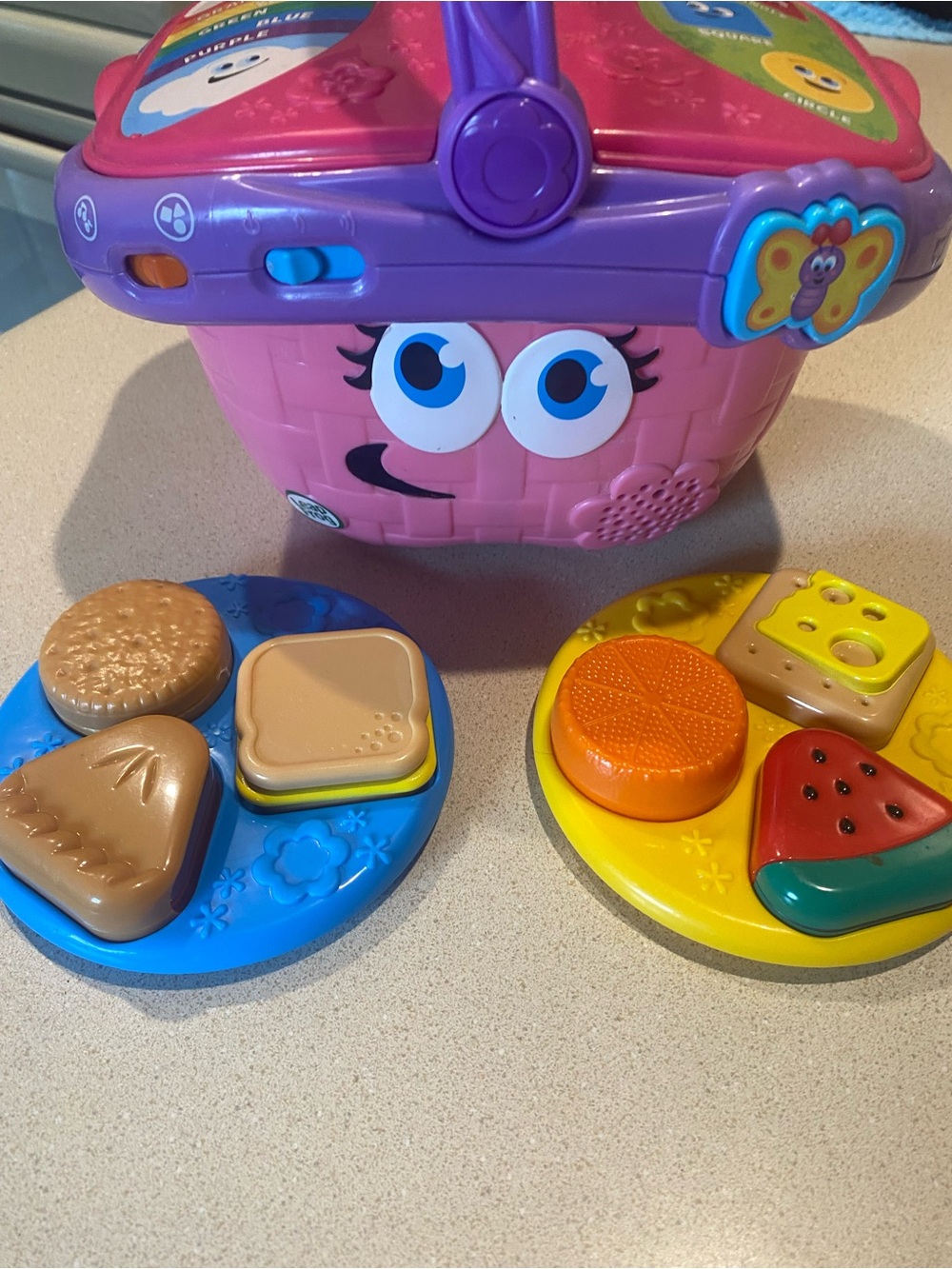 LeapFrog Interactive Pink & Purple Picnic Basket Toy with Colorful Food Pieces
